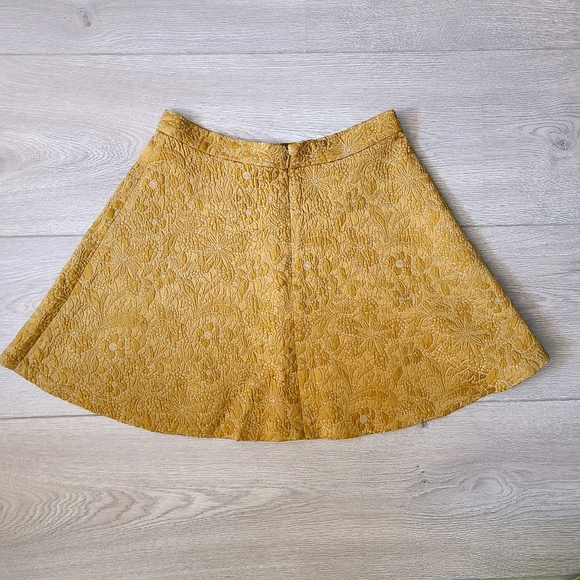 Club Monaco Yellow Jacquard Flare Mini Skirt - Picture 3 of 7